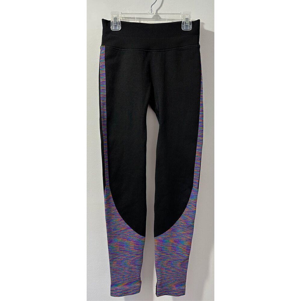 Lululemon women’s black leggings multicolor striping legs size 6/28. #16-1597